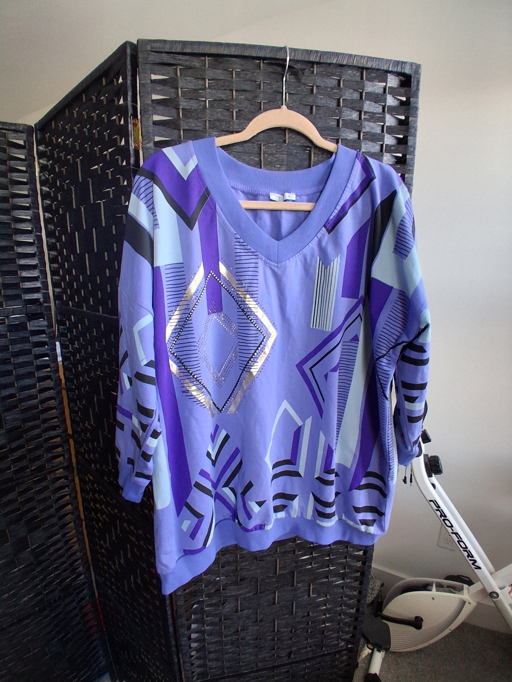 Purple Geometric V-Neck Sweatshirt with Metallic Detail